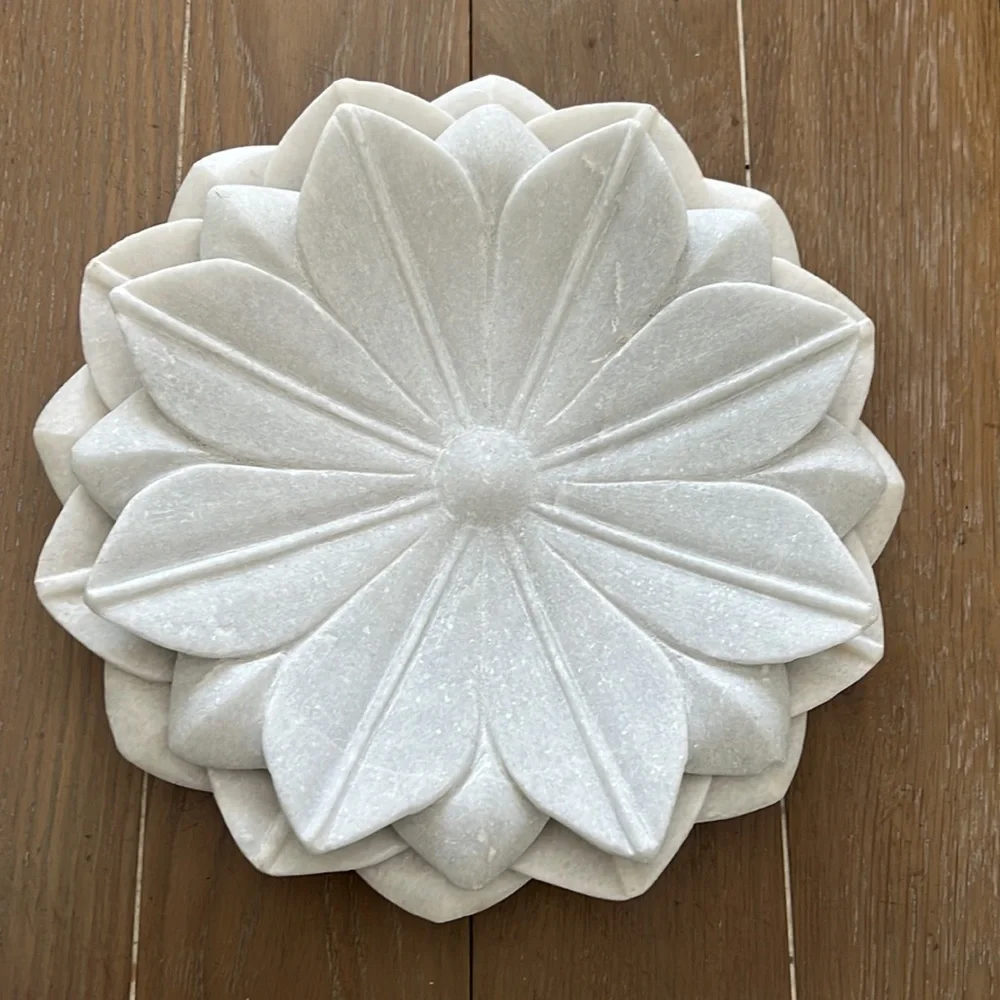 Gorgeous genuine white marble lotus flower plate dish decorative object 11” - Picture 13 of 13